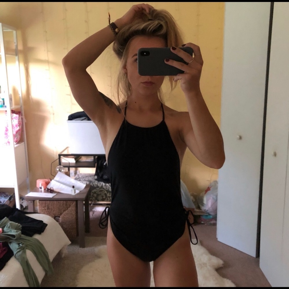 🆕 Aerie Black One Piece Swimsuit